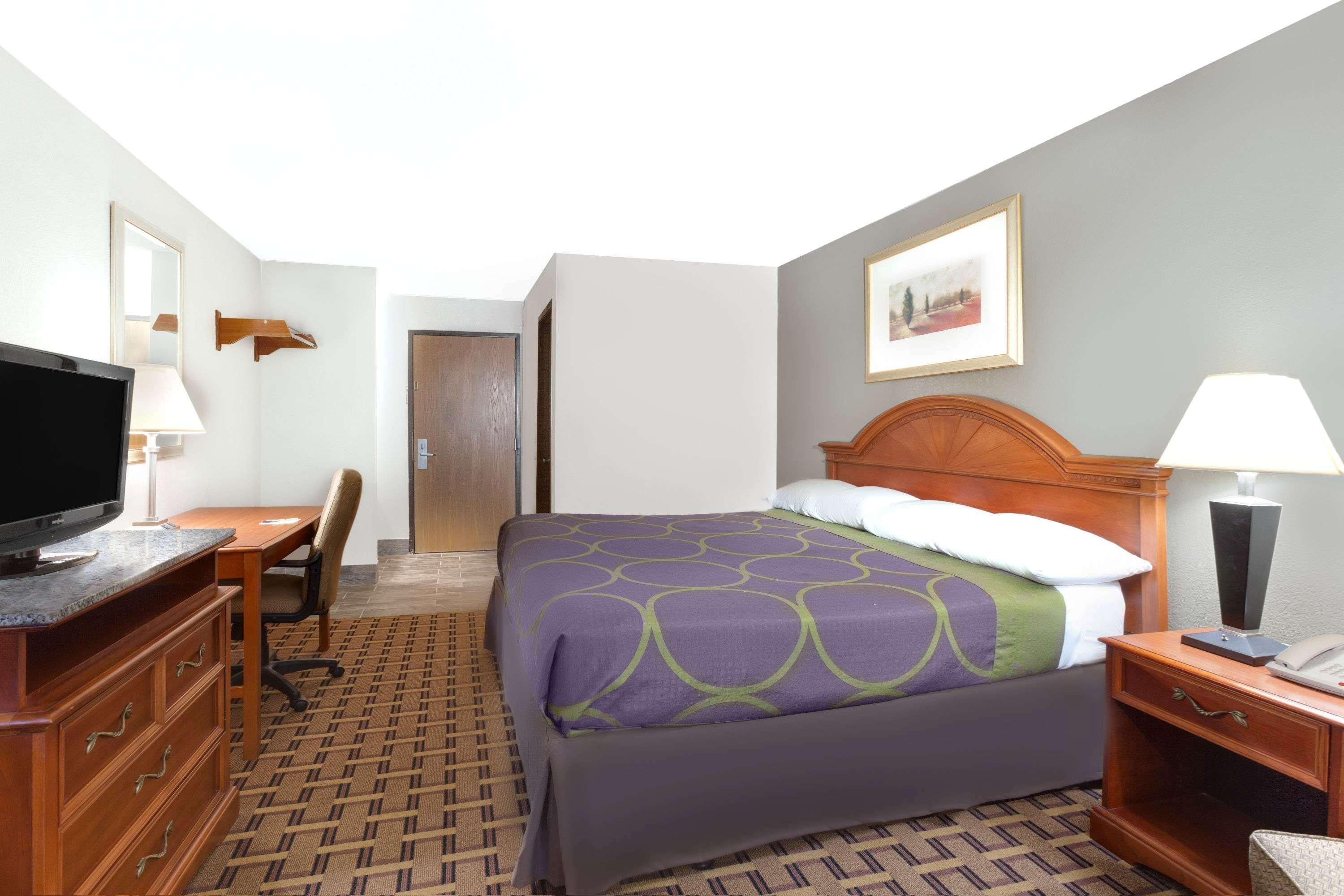 ซูเปอร์ 8 บาย วินด์แฮม ฟอร์ตเมดิสัน Hotel Fort Madison ภายนอก รูปภาพ